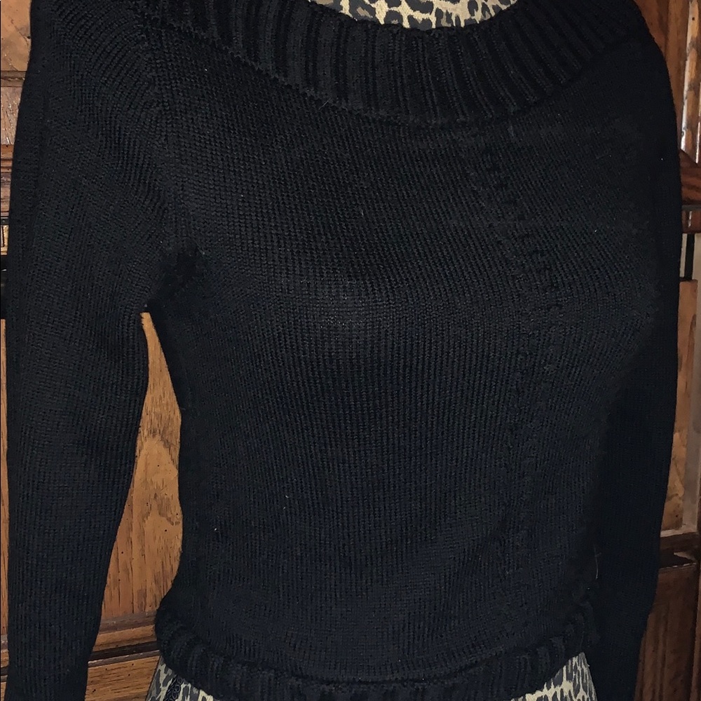 FENDI CROP SWEATER TOP KNITTING ON SLEEVE size 40